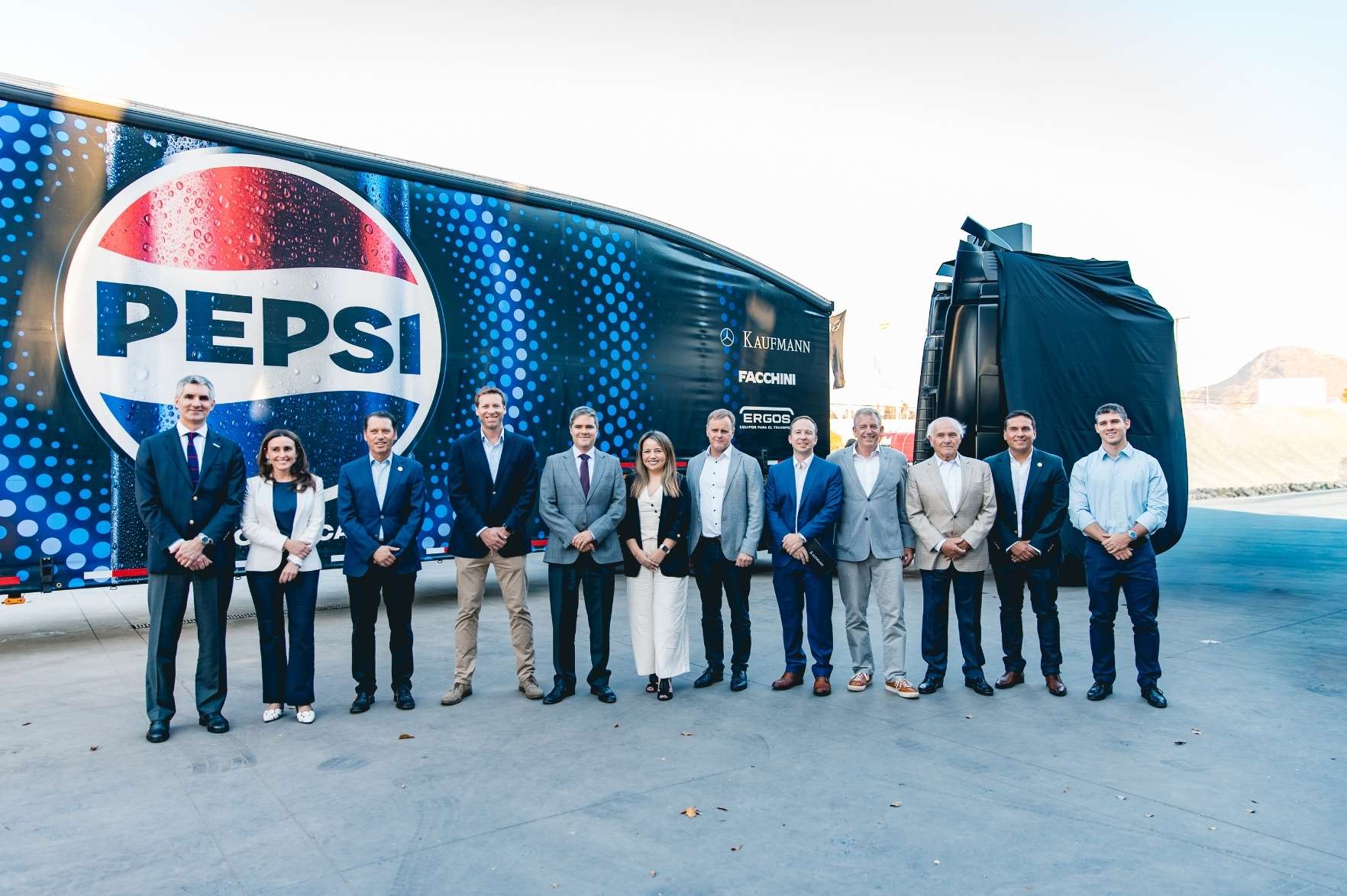 Chile marca un hito mundial: Kaufmann y CCU presentan el eActros 600